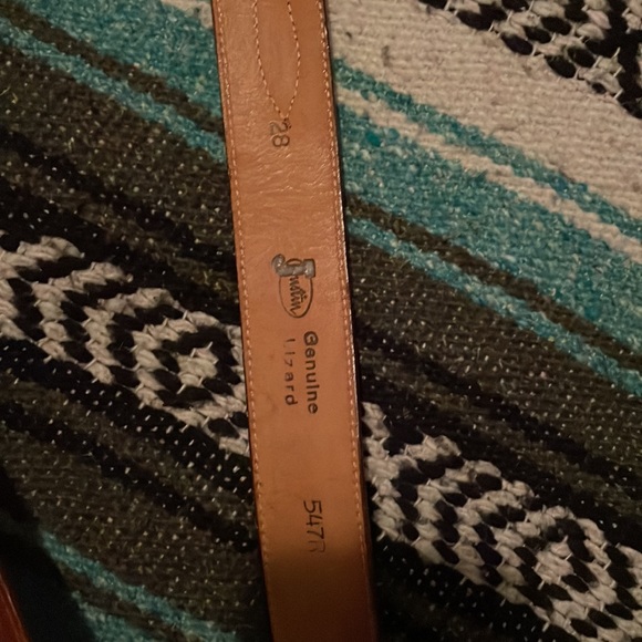 28 INCH BROWN LEATHER BELT - Picture 2 of 3